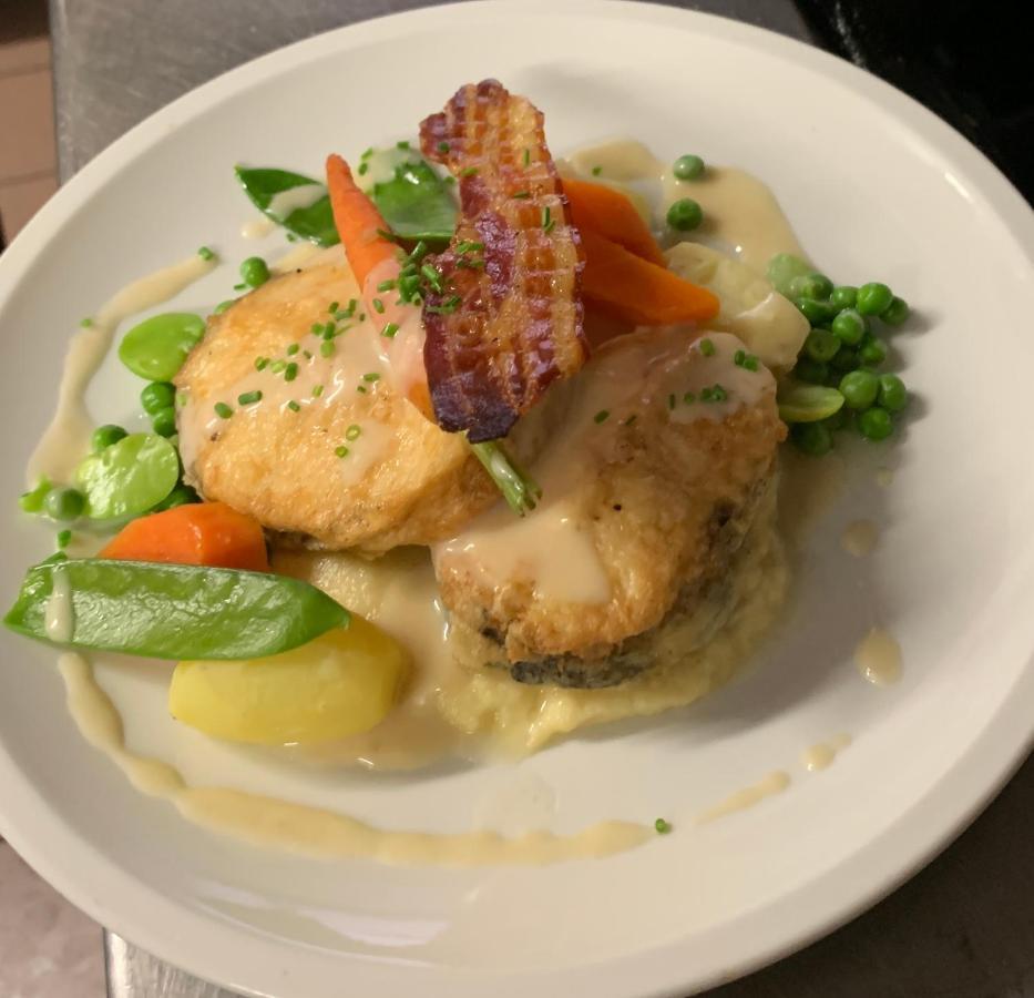 איצ'אסו Hotel Restaurant Txistulari מראה חיצוני תמונה